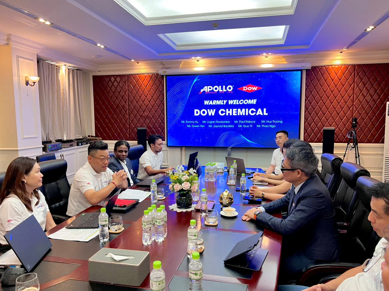 https://static.quochuyanhcorp.vn/22162/2025/Stepping into the future/z6833147311091_73bdc6cdfa611534b8610b69a681670e.jpg